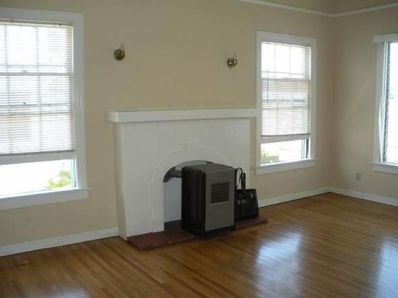 4th image of 1833 Dale St