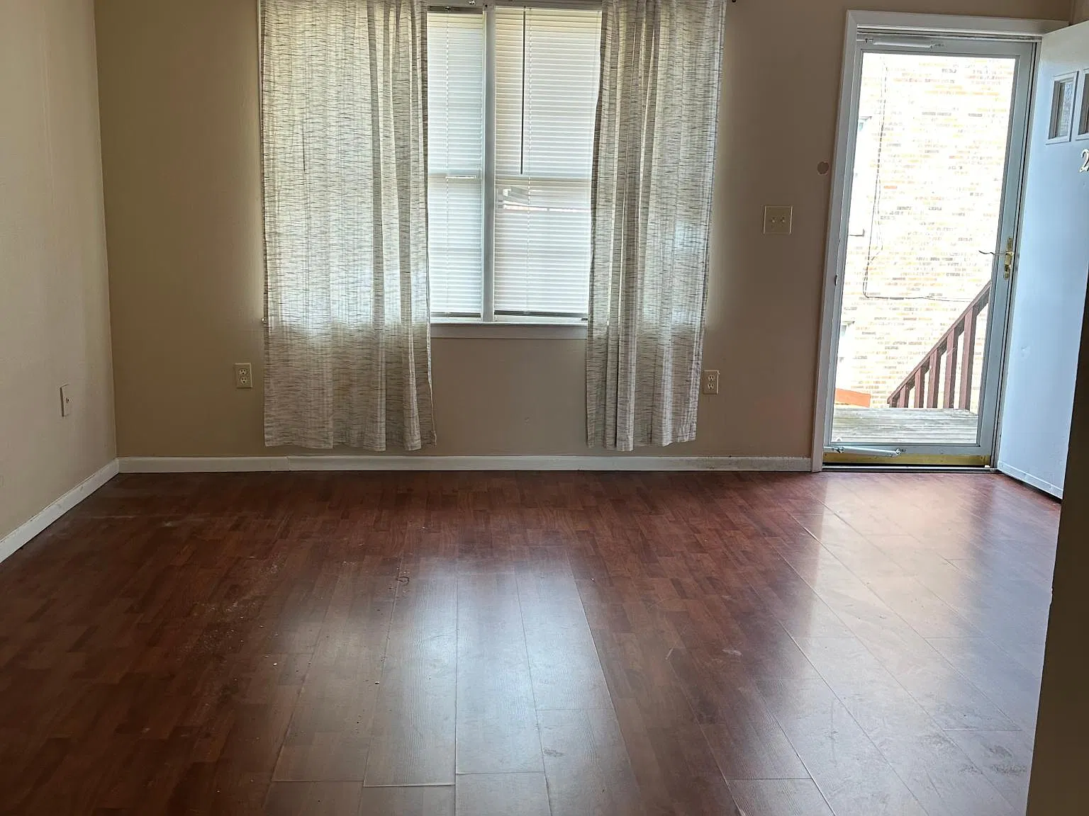 2 bed, 1.5 bath, $850 — Photo 4