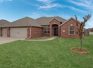 1601 Kelley Dr, Rogers, AR 72758