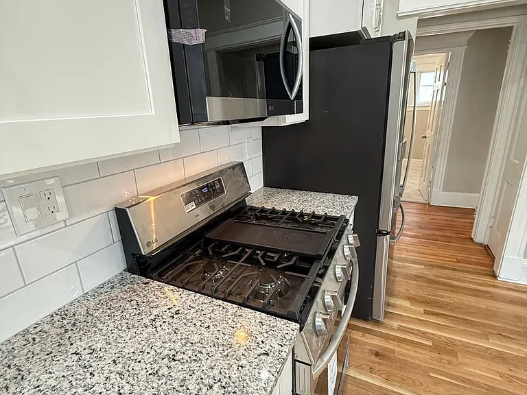 45-47 Maplewood Ave — Photo 21