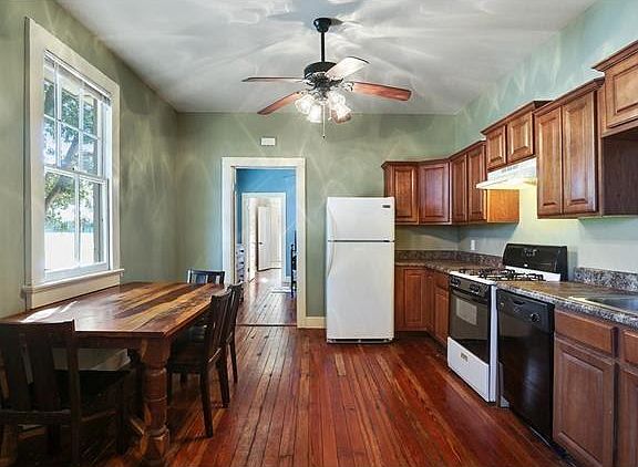 4th image of 1029 Eliza St