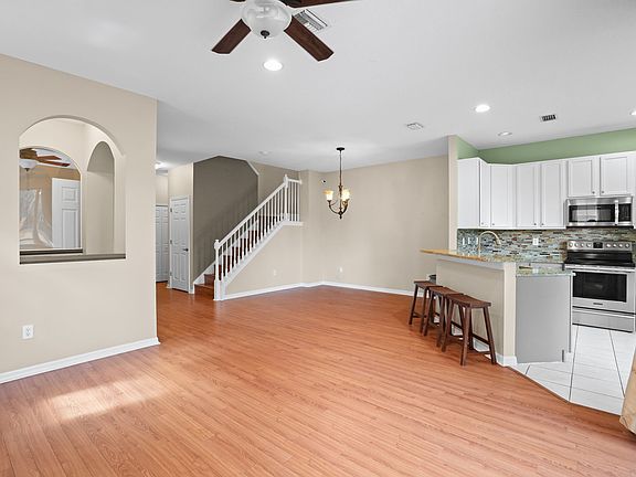 5th image of 14020 Waterville Cir