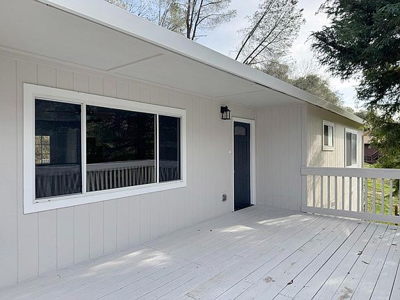 5th image of 1020 Mount Aukum Ct