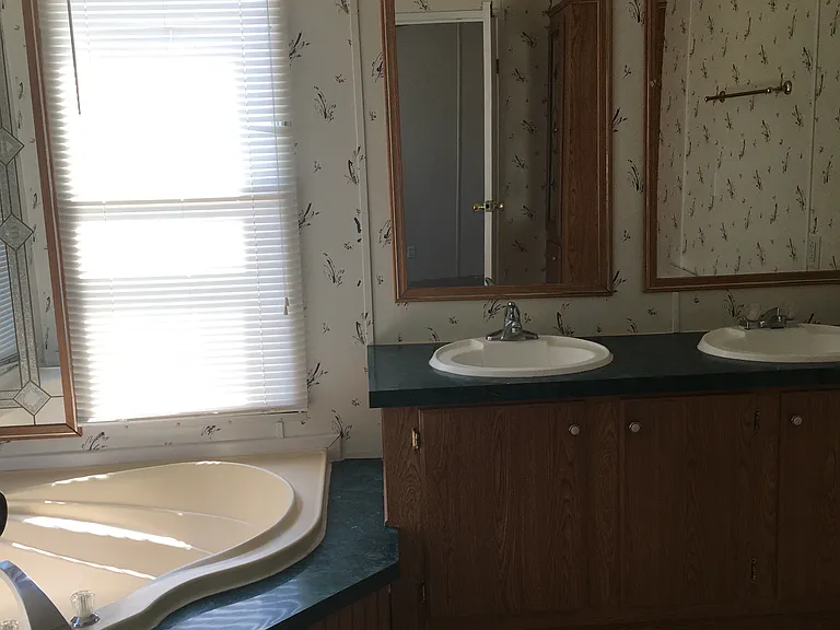 440 McAdoo St — Photo 8