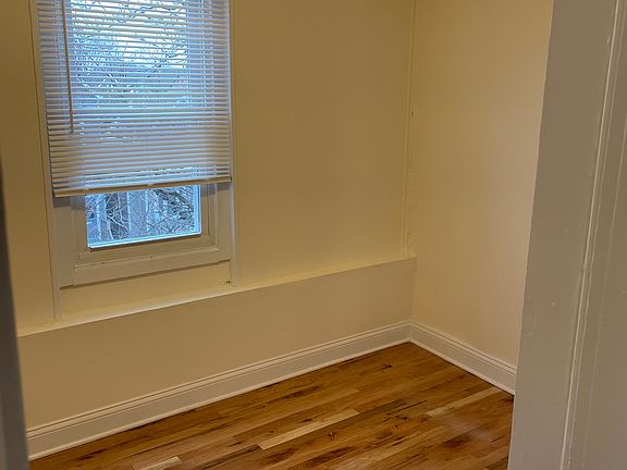 3rd image of 2104 N Saint Louis Ave #3