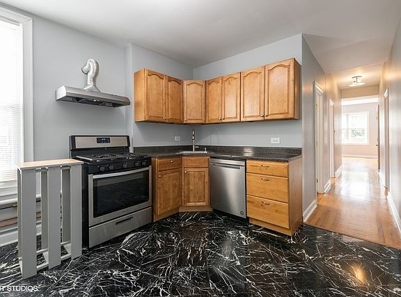 3rd image of 4173 N Elston Ave #2