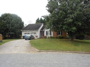 4100 Chinaberry Ct, Greensboro, NC 27405