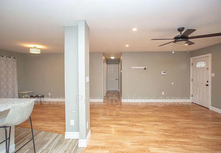 31 Edge Ln — Photo 5