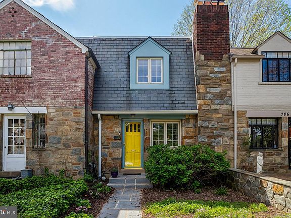 2nd image of 708 Devon Pl