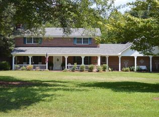 121 Quail Run Dr, Warner Robins, GA 31088