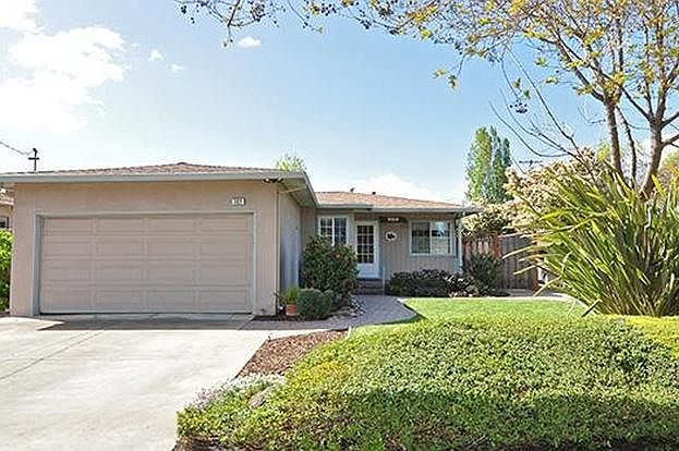 1st image of 382 N Fernwood Cir