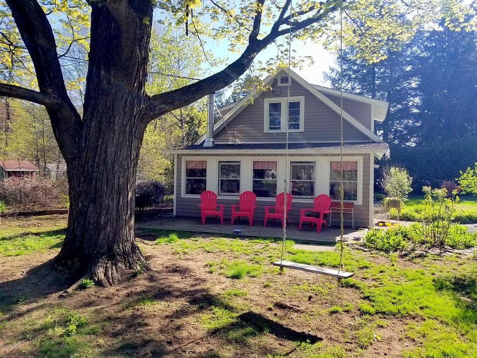 1st image of 3 Parkview Ave