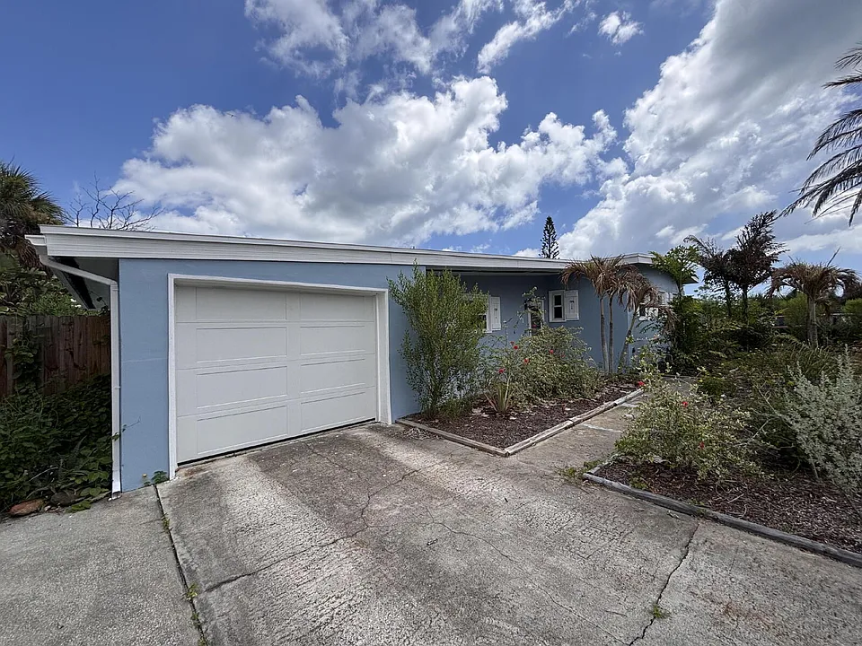 161 Eden Ave