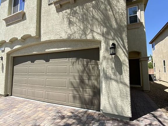2nd image of 5619 Bishop Flowers St