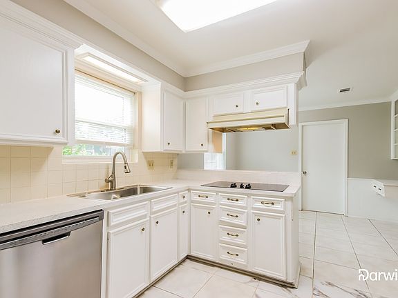 2nd image of 1215 Woodchurch Ln