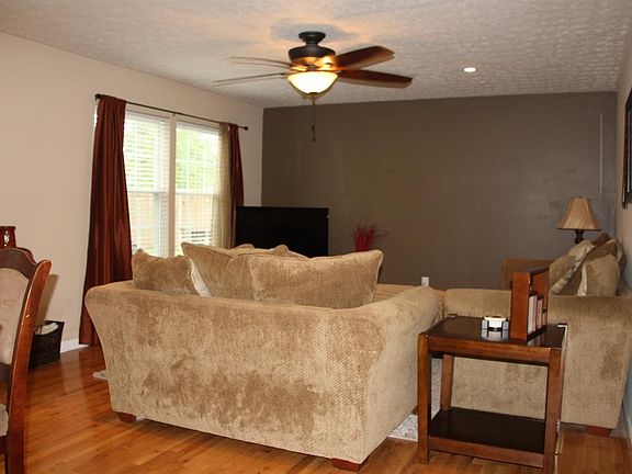 4th image of 7605 Devonwood Dr