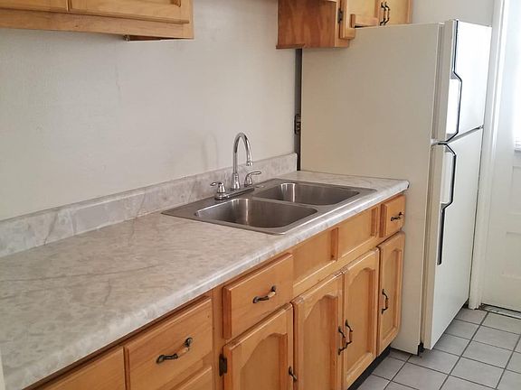 4th image of 562 Tangerine Dr