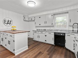 303 Ragsdale Rd, Jamestown, NC 27282