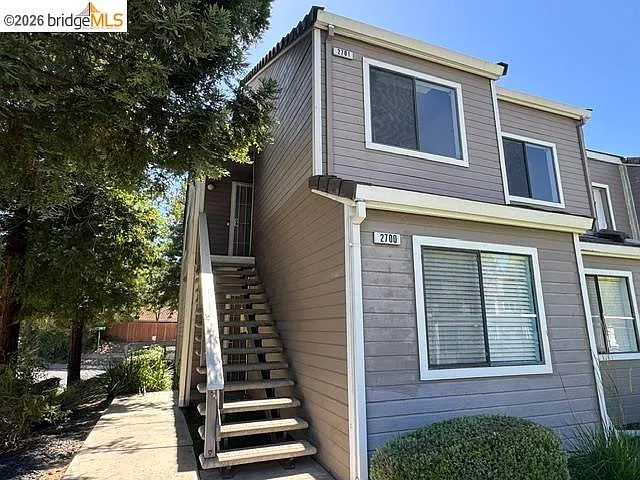 Hillcrest Vsta — Photo 1