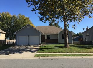 233 SE Bristol Dr, Lees Summit, MO 64063