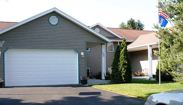 506-508 Partridge Court Sullivan front_05092017