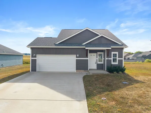 1018 Cherry Acres Dr, Clarksville, TN 37042