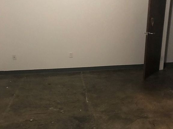 4th image of 1300 S 11th St APT 30