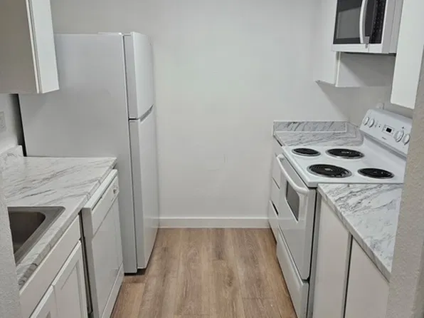 32142 46th Pl SW, Federal Way, WA