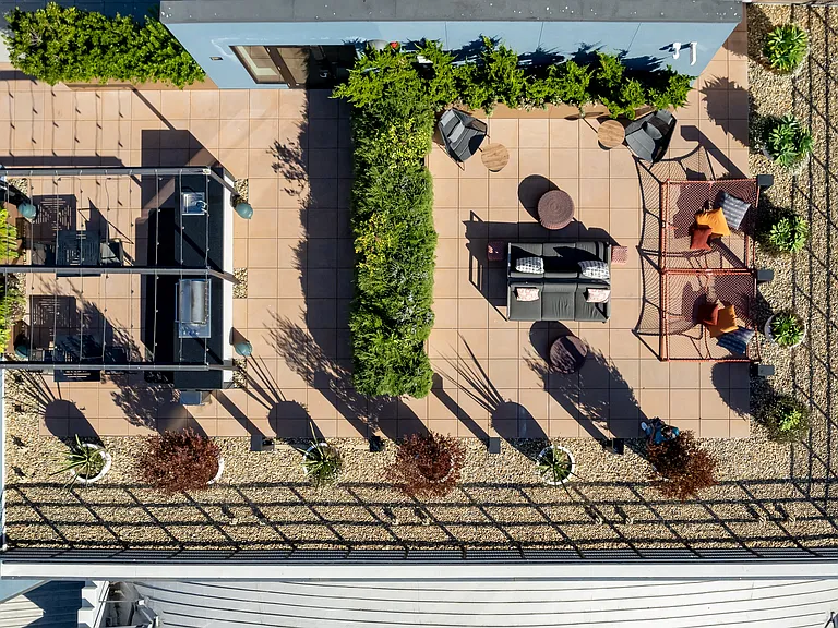 Axis Oakland — Photo 32