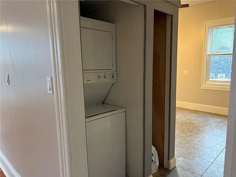 60 Cypress St — Photo 12