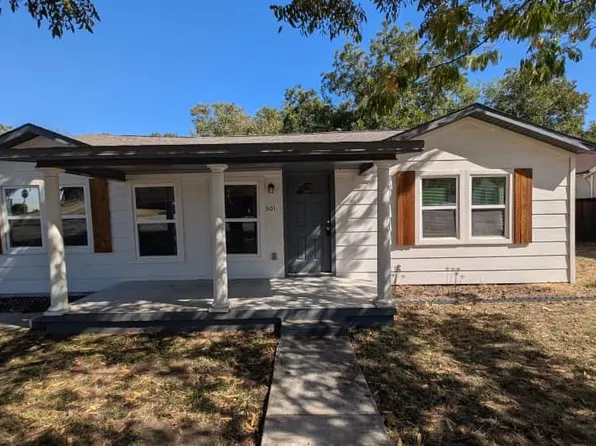 301 Mirike Dr, White Settlement, TX 76108