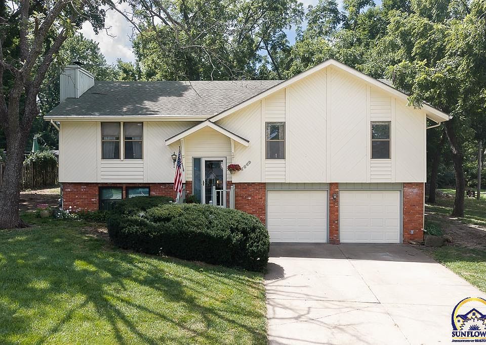 1st image of 4649 SE 26th Ter
