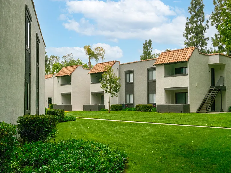 Aventine Apartment Homes — Photo 6
