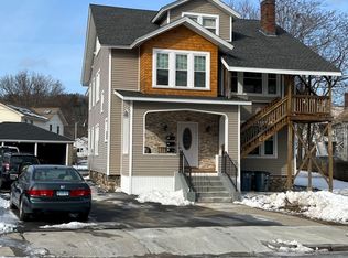 105 Longfellow Rd, Worcester, MA 01602