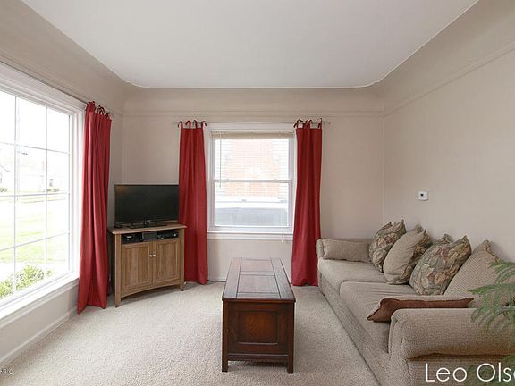 2nd image of 2430 Belfast Ave SE