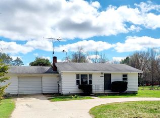 8653 Willow St, Lake, MI 48632