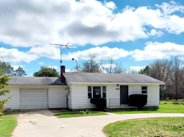 8653 Willow St, Lake, MI 48632