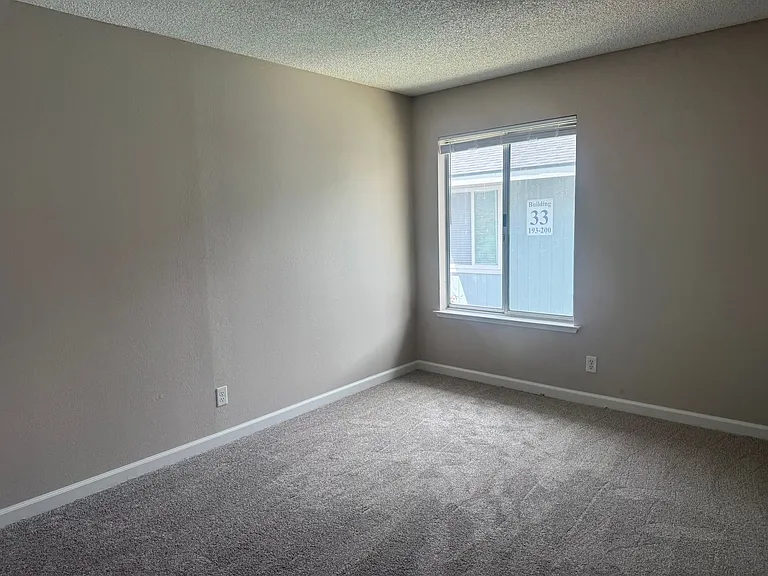 4606 Neil Rd #192 — Photo 5