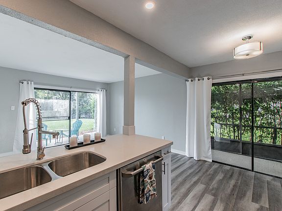4th image of 16674 Brigadoon Dr