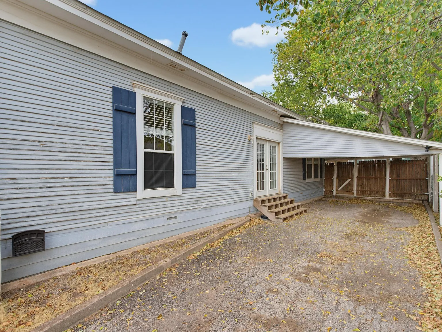 3 bed, 1808 sqft, $2,000 — Photo 4