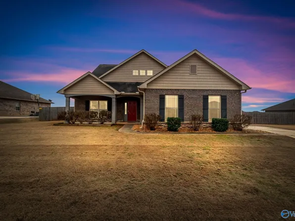 121 Carleighfalls Dr, Meridianville, AL 35759