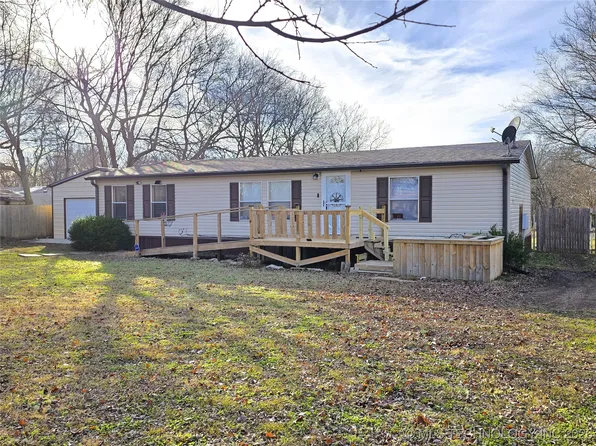 7450 S 4175th Rd, Claremore, OK 74017
