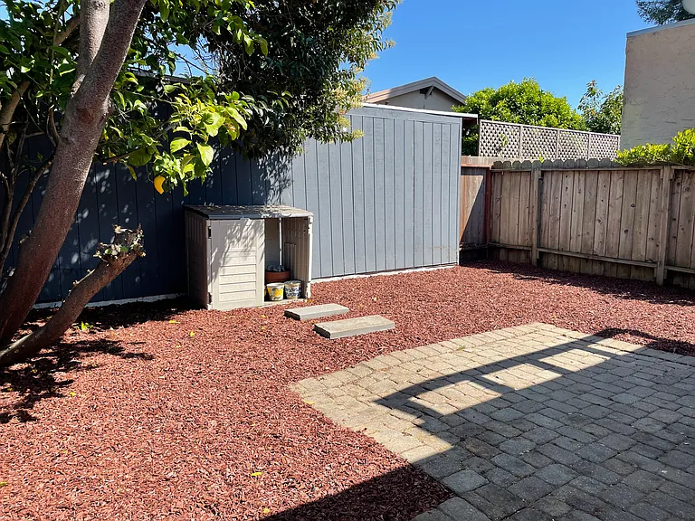 1357 Curtis St — Photo 3