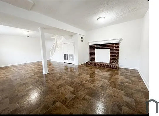 114 Drexel Dr — Photo 10