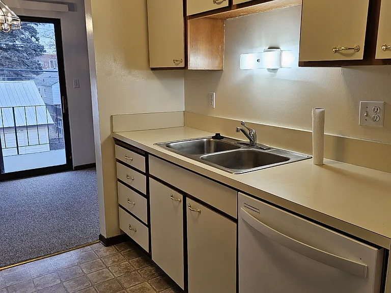 701 E 6th Ave #204 — Photo 6