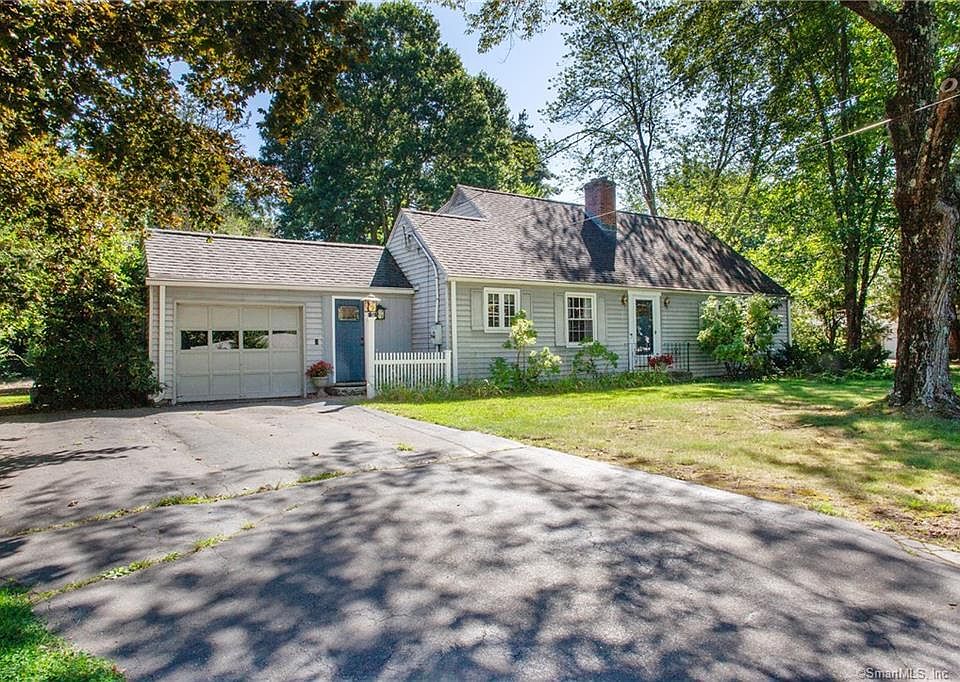 1st image of 94 Buttonball Ln
