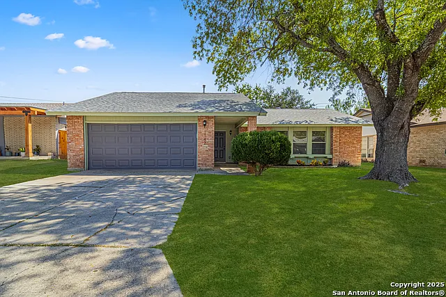 1142 Churing Dr