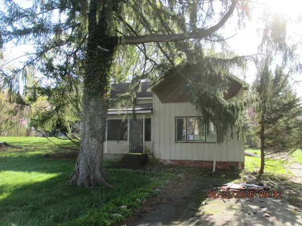 2045 County Road 681, Grand Junction, MI 49056