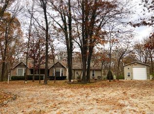 57 Lakeview Rd, Festus, MO 63028