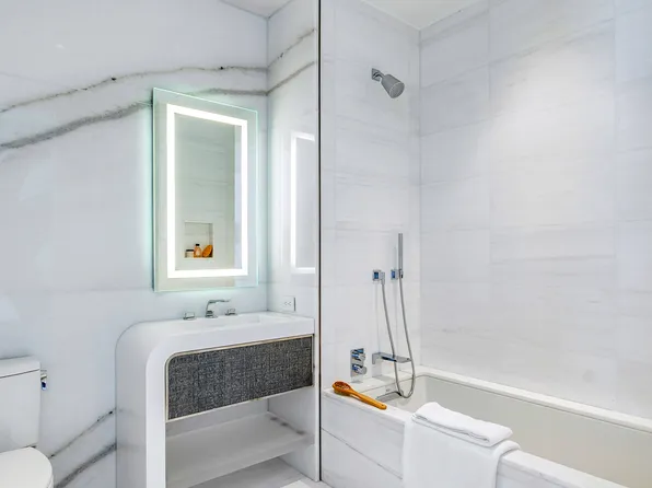 35 Hudson Yards image 12 of 17